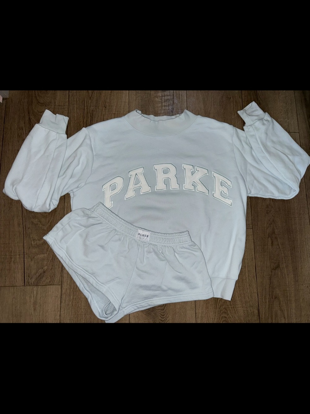 Parke Light Blue Lounge Pajama Set - Cozy Sweatshirt & Shorts frosting szsmal